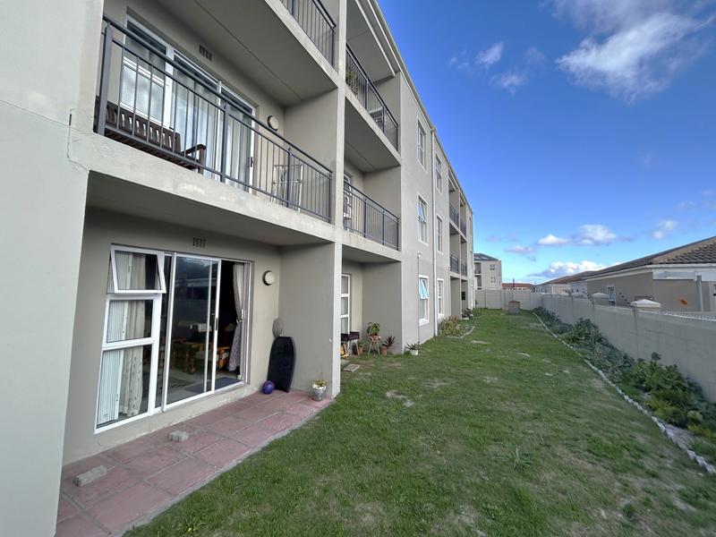 2 Bedroom Property for Sale in Muizenberg Western Cape
